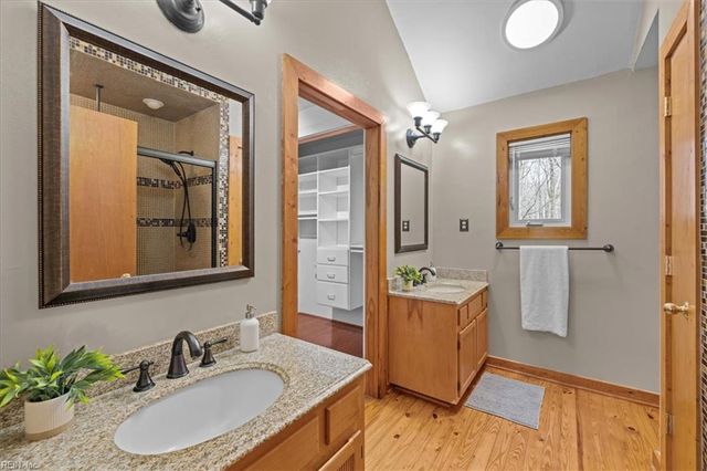 715 Paula DR, Chesapeake, VA 23322