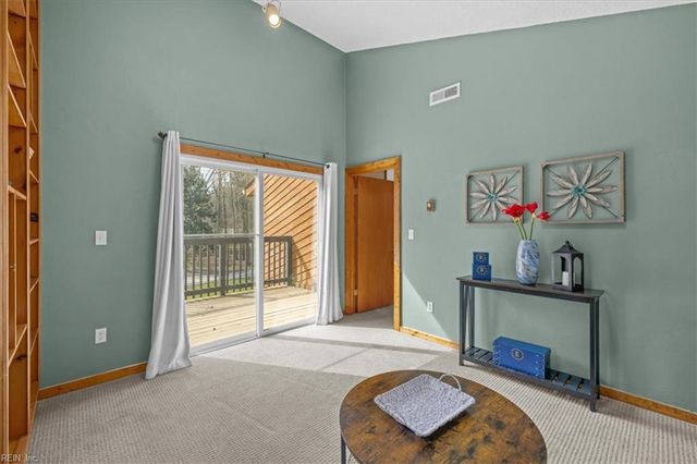 715 Paula DR, Chesapeake, VA 23322