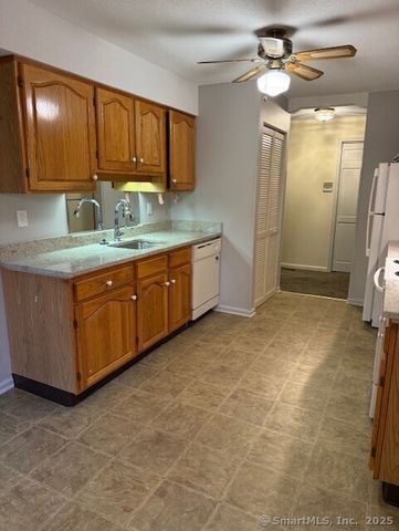 365 Mather Street 43, Hamden, CT 06514