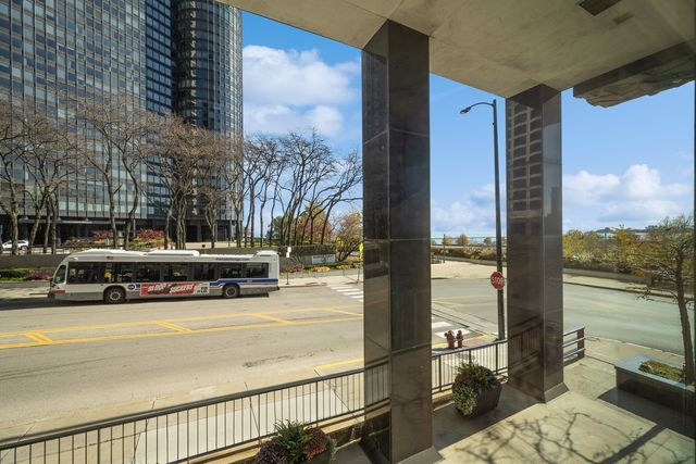400 E Randolph Street 2NDFLOOR6B, Chicago, IL 60601