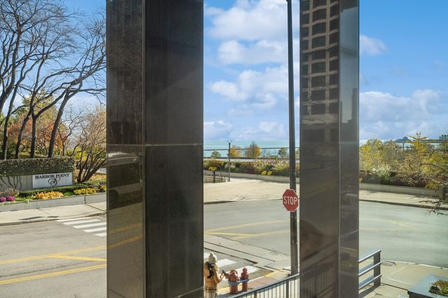 400 E Randolph Street 2NDFLOOR6B, Chicago, IL 60601