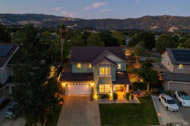 112 Zinfandel Ct, Cloverdale, CA 95425