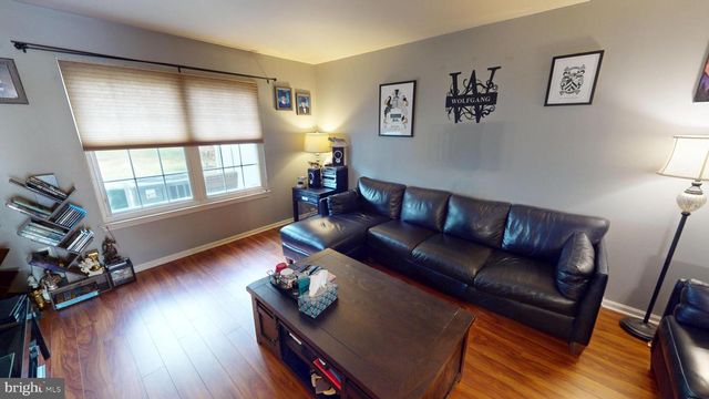 90 LA COSTA DR, Blackwood, NJ 08012