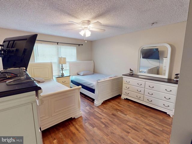 90 LA COSTA DR, Blackwood, NJ 08012