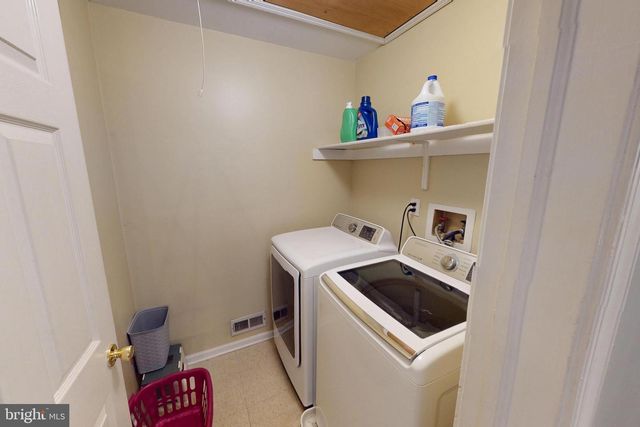 90 LA COSTA DR, Blackwood, NJ 08012