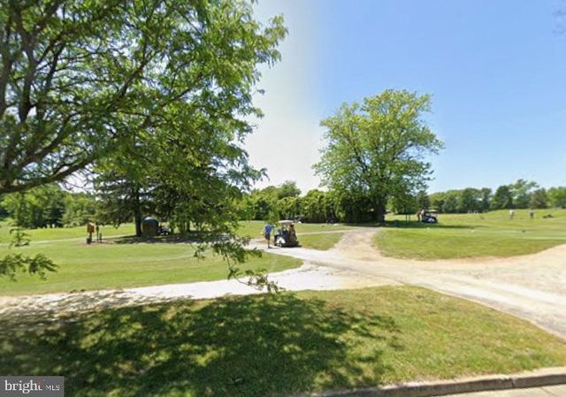 90 LA COSTA DR, Blackwood, NJ 08012