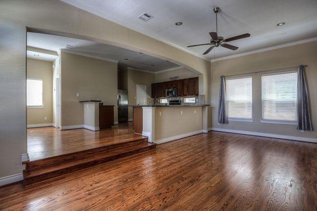 940 W 26th Street, Houston, TX 77008