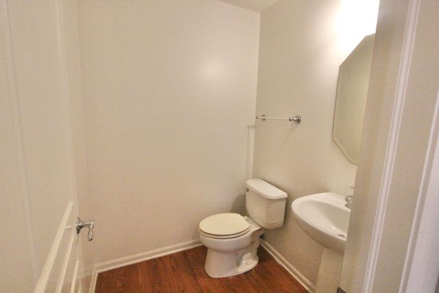 2711 Neubauer Circle, Lindenhurst, IL 60046