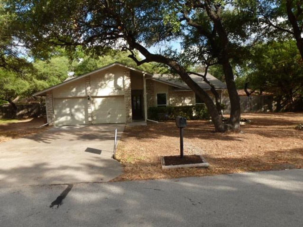 8502 Slant Oak DR, Austin, TX 78729