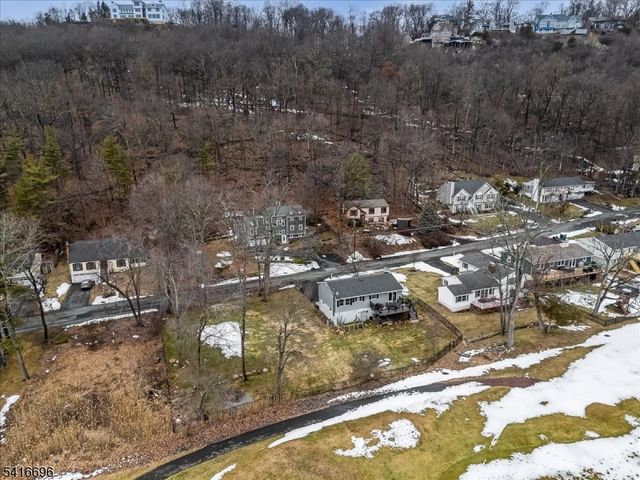 9 Fairway Trl, Sparta Twp., NJ 07871