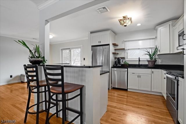 9 Fairway Trl, Sparta Twp., NJ 07871