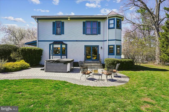 12 WALL ST, Rockville, MD 20850