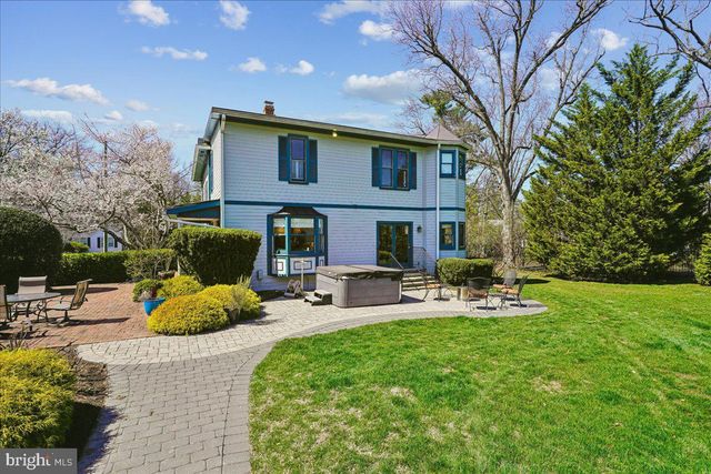 12 WALL ST, Rockville, MD 20850