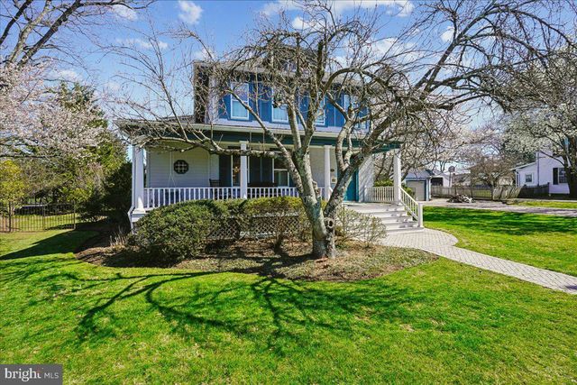 12 WALL ST, Rockville, MD 20850