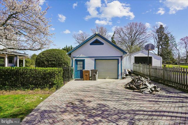 12 WALL ST, Rockville, MD 20850