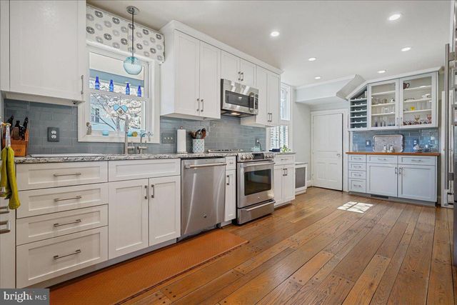 12 WALL ST, Rockville, MD 20850