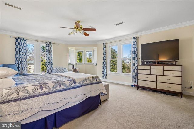 12 WALL ST, Rockville, MD 20850