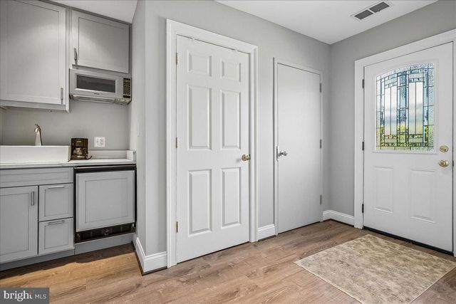 12 WALL ST, Rockville, MD 20850