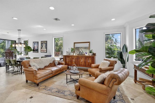 16711 SW 14th Street, Pembroke Pines, FL 33027
