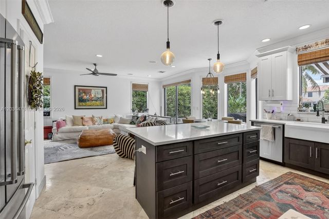 16711 SW 14th Street, Pembroke Pines, FL 33027