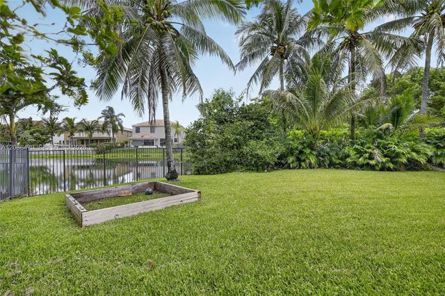16711 SW 14th Street, Pembroke Pines, FL 33027