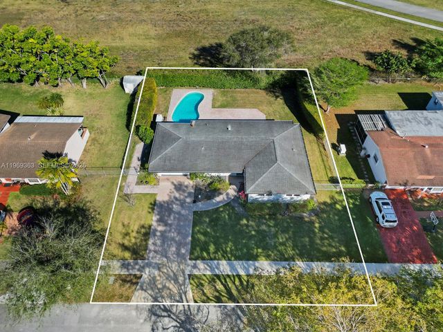 9361 SW 102nd Ct, Miami, FL 33176