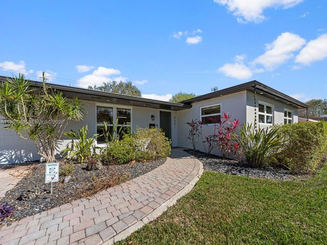 9361 SW 102nd Ct, Miami, FL 33176