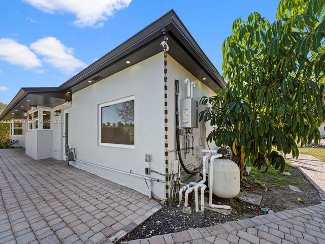 9361 SW 102nd Ct, Miami, FL 33176