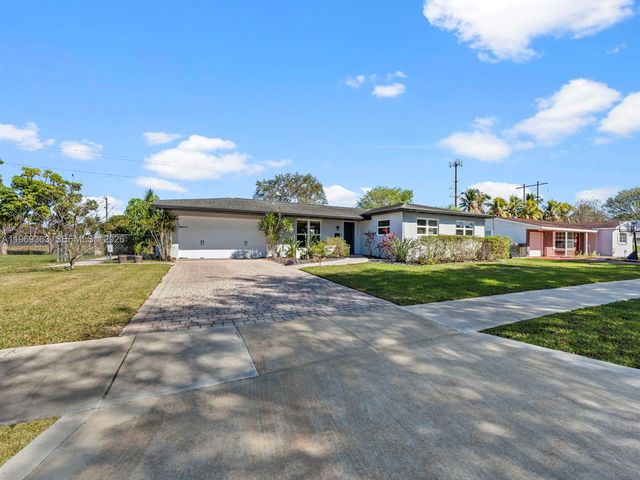 9361 SW 102nd Ct, Miami, FL 33176