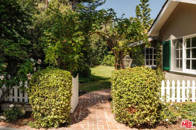 4451 Coronet Drive, Encino (los Angeles), CA 91316