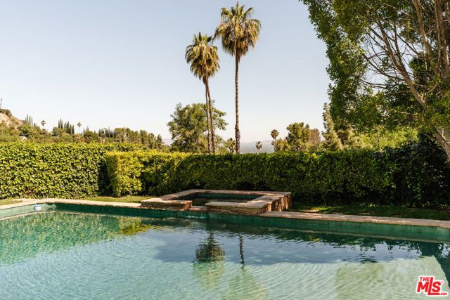 4451 Coronet Drive, Encino (los Angeles), CA 91316