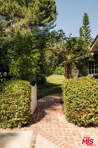 4451 Coronet Drive, Encino (los Angeles), CA 91316