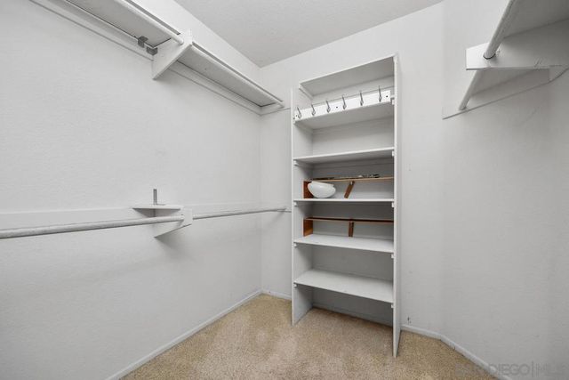 950 Tempera Ct, Oceanside, CA 92057