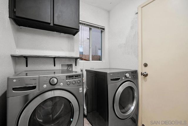 950 Tempera Ct, Oceanside, CA 92057