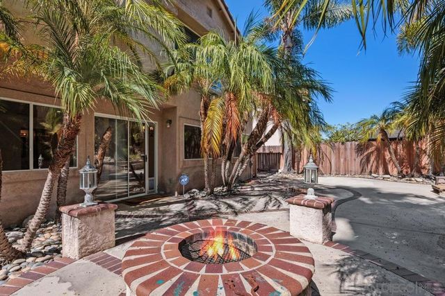 950 Tempera Ct, Oceanside, CA 92057