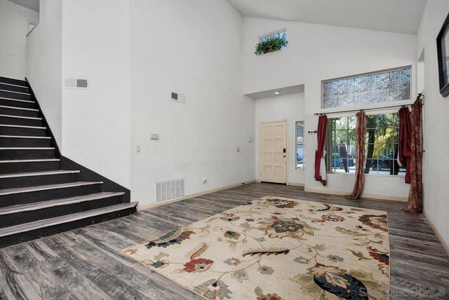 950 Tempera Ct, Oceanside, CA 92057