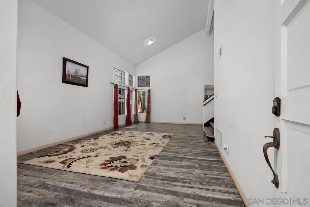 950 Tempera Ct, Oceanside, CA 92057 — photo 2