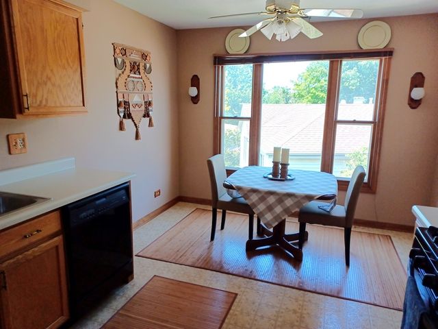 477 Village Green Road 201A, Naperville, IL 60540