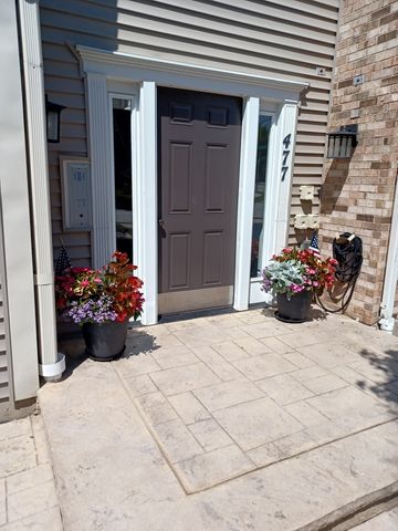477 Village Green Road 201A, Naperville, IL 60540