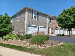 477 Village Green Road 201A, Naperville, IL 60540