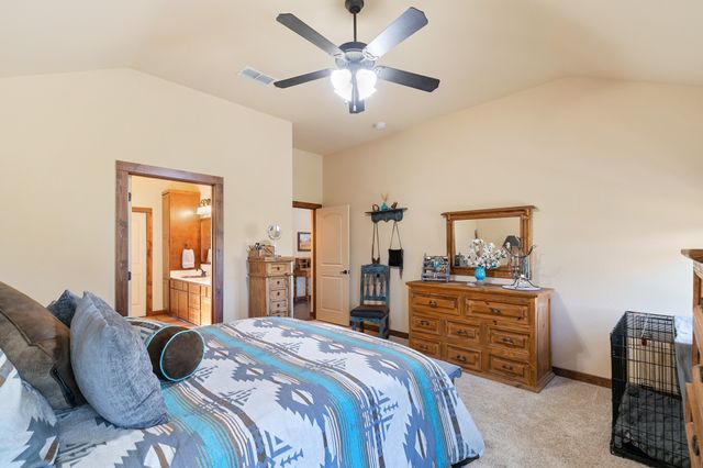 1207 Mary Ann Court, Tioga, TX 76271