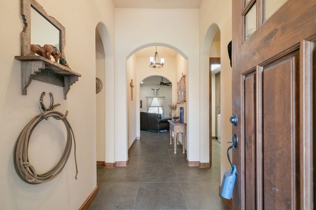 1207 Mary Ann Court, Tioga, TX 76271