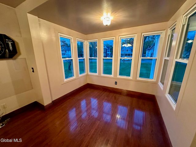 484 Kenwood Avenue, Bethlehem, NY 12054