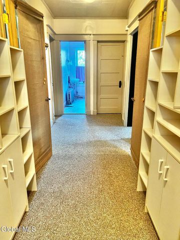 484 Kenwood Avenue, Bethlehem, NY 12054