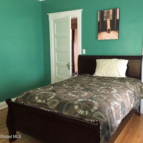 484 Kenwood Avenue, Bethlehem, NY 12054