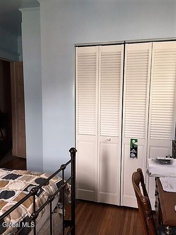 484 Kenwood Avenue, Bethlehem, NY 12054