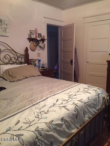 484 Kenwood Avenue, Bethlehem, NY 12054