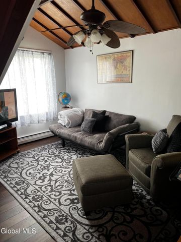 484 Kenwood Avenue, Bethlehem, NY 12054