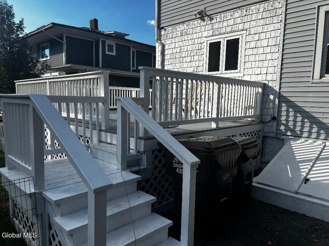 484 Kenwood Avenue, Bethlehem, NY 12054