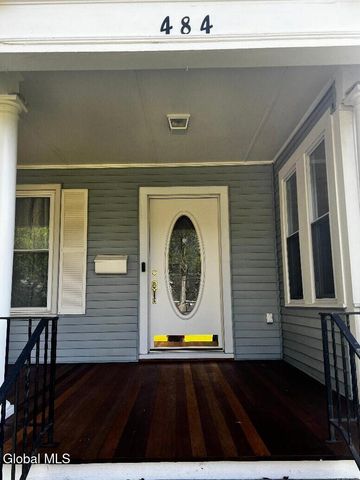 484 Kenwood Avenue, Bethlehem, NY 12054